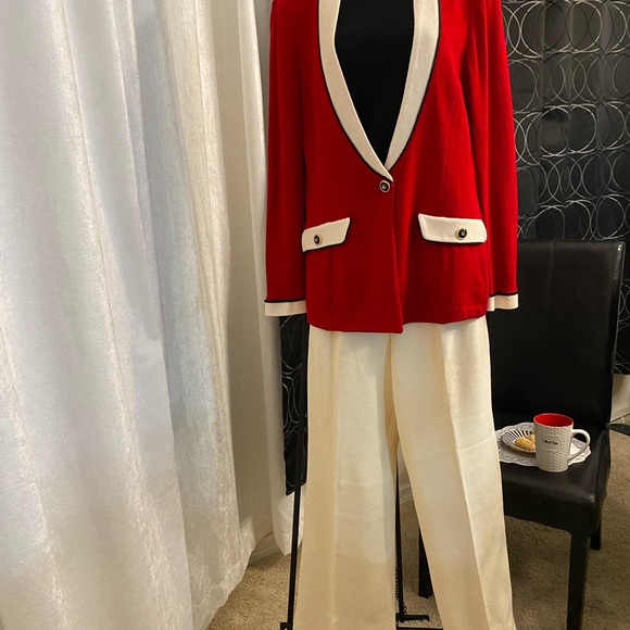 ST JOHN COLLECTION item incl the MARIE GRAY,red knit swsize 12 (Vtg) - Picture 3 of 13